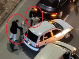 Kayseri'de trafikte yol verme kavgası kamerada: 3 gözaltı