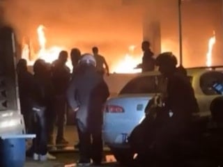 Kağıthane’de gece yangını: Mahalleliyi ıslık çalarak uyandırdı