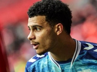 Elayis Tavsan, Türk statüsünde oynayacak