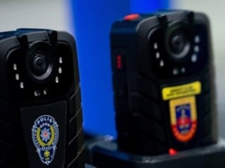 Türkiye'de güvenlik güçleri 116 bin 341 yaka kamerasını aktif olarak kullanıyor