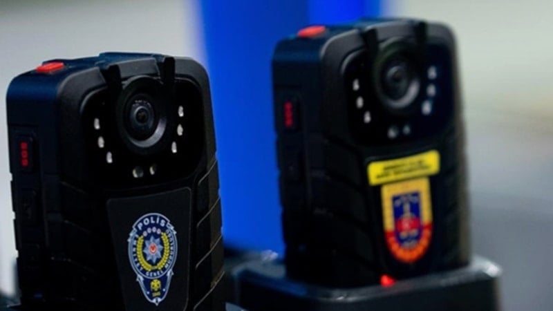 Türkiye'de güvenlik güçleri 116 bin 341 yaka kamerasını aktif olarak kullanıyor