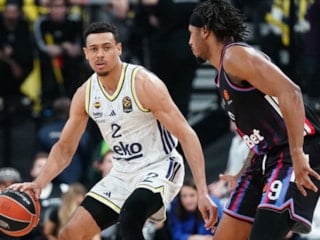 Fenerbahçe deplasmanda Paris'i devirdi