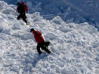 Japonya'da kar felaketi devam ediyor: Ölü sayısı 42’ye ulaştı