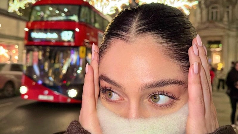 Cemre Baysel, Cem Bölükbaşı'nın yanına uçtu! Aşkını yalnız bırakmadı