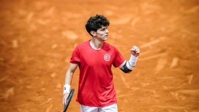 Türkiye, Davis Cup Dünya Grubu 1 play-off'unda Slovenya karşısında öne geçti