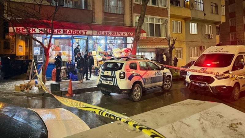 İstanbul Sultangazi'de market sahibi silahlı saldırıda yaralandı