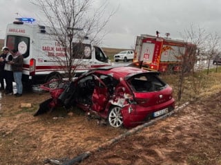 Mardin’de tır ile otomobil çarpıştı: 1 ölü 4 yaralı