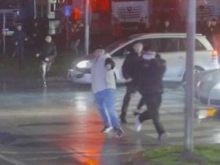 Samsunspor maçı öncesi Trabzonspor otobüsüne taşlı saldırı