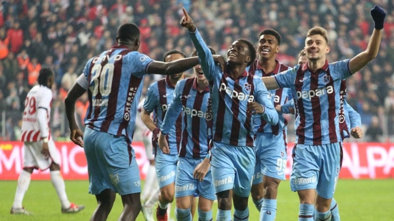 Trabzonspor 3 puanı 3 golle aldı