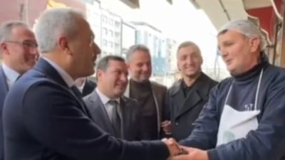 Rize Valisi, Trump'ı eleştirip gündem olan Ardeşenli esnaf ile görüştü