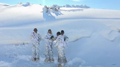 MSB duyurdu: Hayırseverlerin ördüğü 200 bere, Mehmetçik’e ulaştı