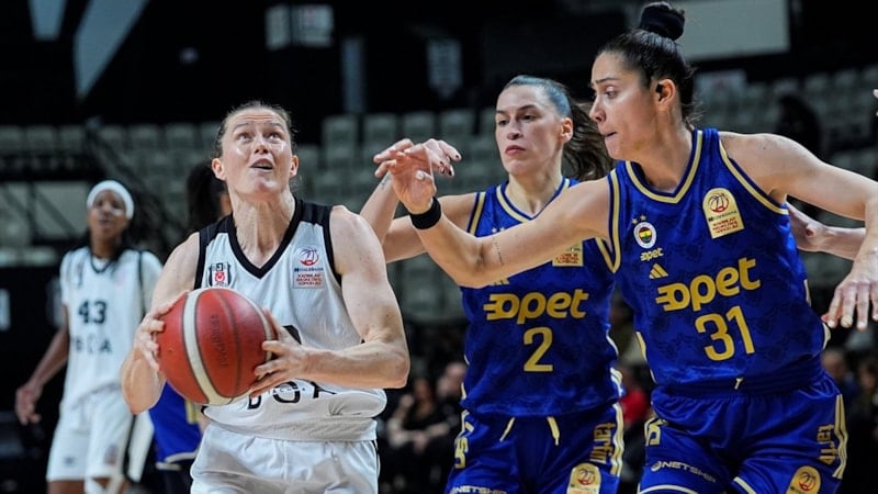 Fenerbahçe, kadınlar derbisinde Beşiktaş'a şans tanımadı