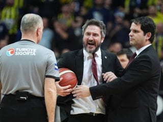 Galatasaray'dan Fenerbahçe derbisindeki hakem yönetimiyle ilgili açıklama