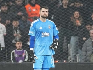 Ersin Destanoğlu, önce destek gördü sonra ıslıklandı