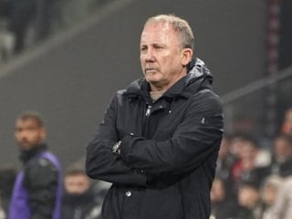 Sergen Yalçın: Rakip kaleci yerden kalkmadı