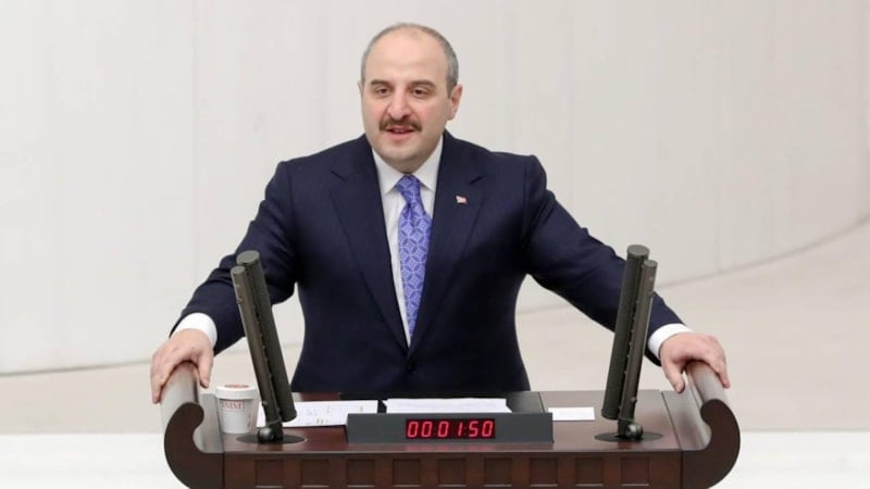 Mustafa Varank'tan Özgür Özel'e gönderme: Sarhoştan genel başkan olmaz