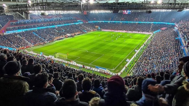 Trabzonspor - Fenerbahçe maçı biletleri satışa çıkıyor: En ucuzu 1750 TL!