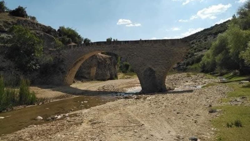 Selendi’nin saklı mirası kaderine terk edildi