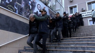 İstanbul'da 127 milyon liralık vurgunda 40 tutuklama