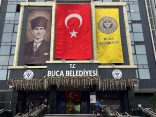 İzmir'de Buca Belediyesi'ne rüşvet operasyonu: 7 tutuklama