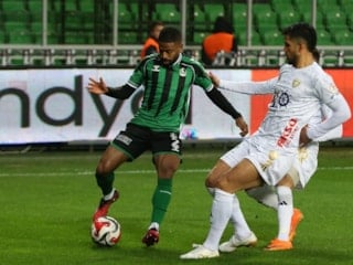 Erzurumspor FK'ya Sakaryaspor karşısında tek gol yetti