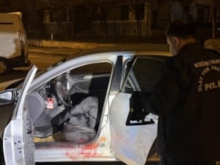 Diyarbakır'da otomobile silahlı saldırı: 1 ağır yaralı