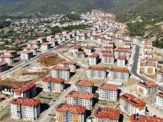 Depremden etkilenen illerin nüfusu arttı