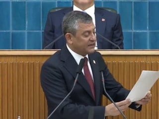 Özgür Özel, Mesut Özarslan'a attığı mesajları okudu: Salonda alkış tufanı koptu