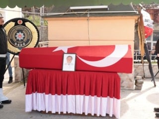 Bartın'da emekliliğine 4 gün kala vefat eden polis toprağa verildi