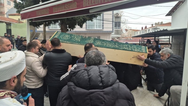 Tekirdağ'da akranı tarafından öldürülen 16 yaşındaki çocuk toprağa verildi