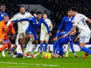 Chelsea üstünlüğünü koruyamadı: Leeds United'a takıldı
