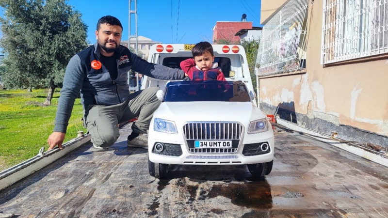 Adana'da çekici üzerinde gelen doğum günü hediyesi