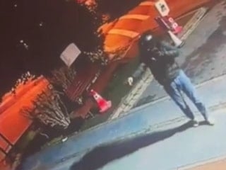 İstanbul'da iş yeri kurşunlayan 2'si çocuk 3 şüpheli yakalandı