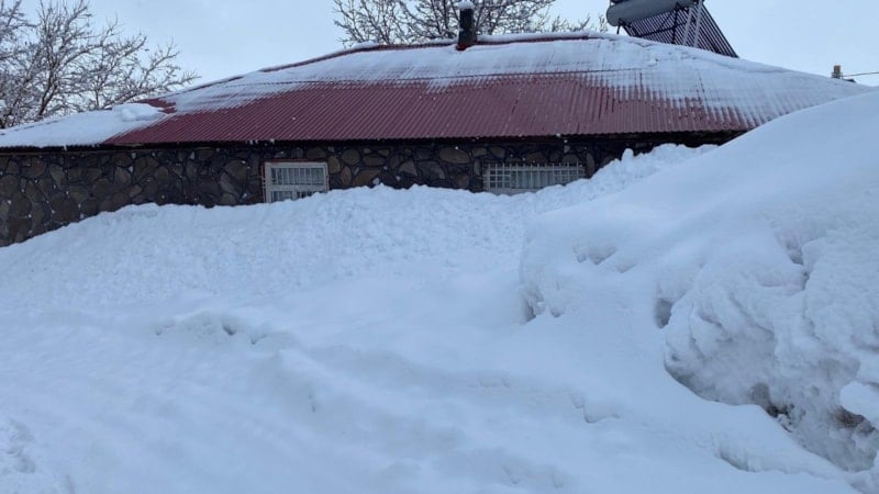 Karlıova 40 gündür beyaz esaret altında