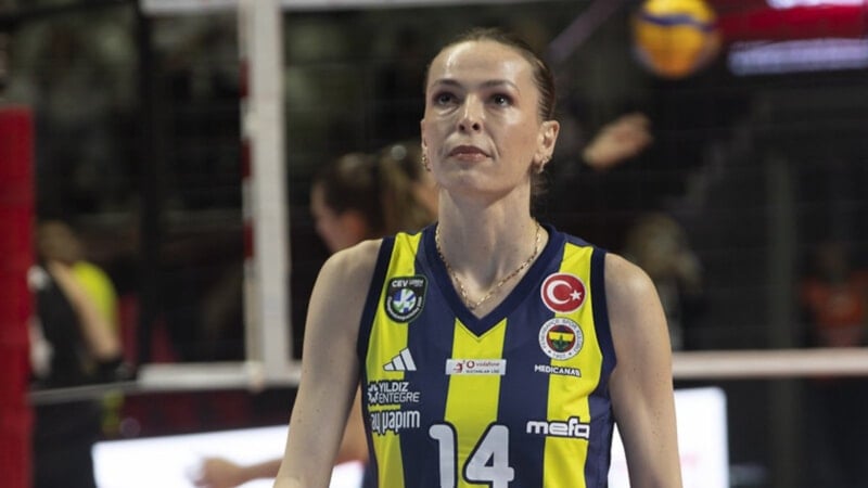 Fenerbahçe, Eda Erdem'in sözleşmesini uzatıyor