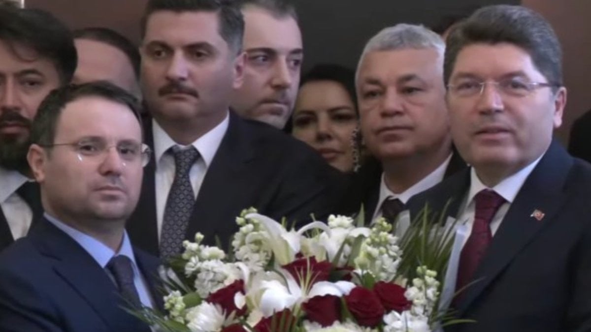 Adalet Bakanlığı'nda devir teslim töreni gerçekleştirildi