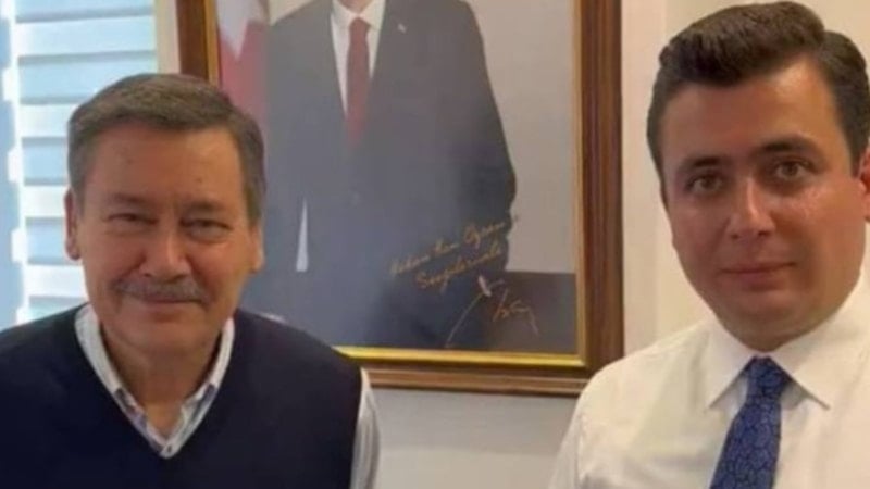 Melih Gökçek'ten yapay zekalı gönderme: Osman Gökçek'i boksör olarak tasvir etti