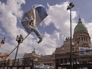 Arjantin’de çalışma reformu protestolarında gözaltılar