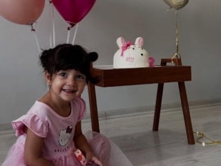 Mardin'de 3'üncü kattan düşen 3 yaşındaki çocuk hayatını kaybetti