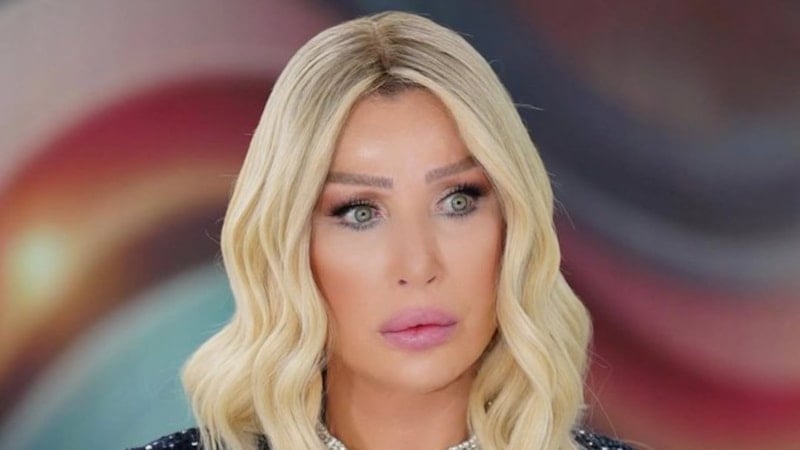 Seda Sayan'dan Amerika'da! Valizli ikonik pozu verdi