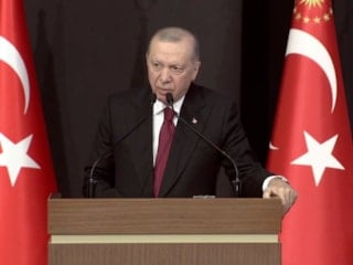 Cumhurbaşkanı Erdoğan: CHP'nin kürsü saldırısını telin ediyorum