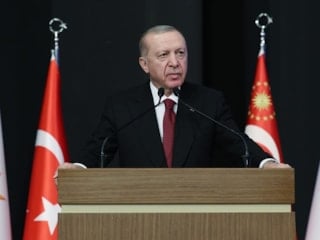 Cumhurbaşkanı Erdoğan: CHP'nin kürsü saldırısını telin ediyorum