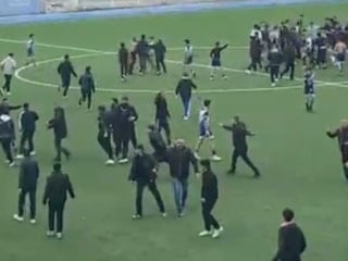 Adana’da liseler arası maçta kavga