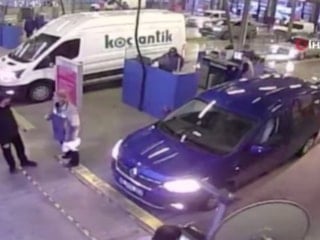 Ankara'da polis memurunun öldürüldüğü anlara ilişkin yeni görüntüler ortaya çıktı