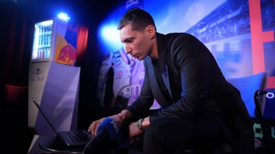 Toprak Razgatlıoğlu, AA'nın "Yılın Kareleri" oylamasına katıldı