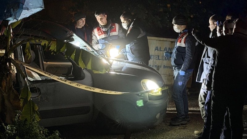 Antalya'da araca düzenlenen silahlı saldırıda 1 kişi öldü