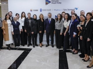 ‘Dijitalde Hayat Kolay’ projesi kapsamında 50 bin kadına ulaşıldı