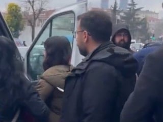 Cumhurbaşkanı Erdoğan'ın gelişi öncesi Boğaziçi'nde bazı öğrenciler olay çıkardı