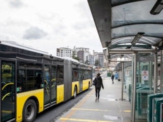 İstanbullulara toplu ulaşım müjdesi: Hafta sonu bu kişilere ücretsiz olacak