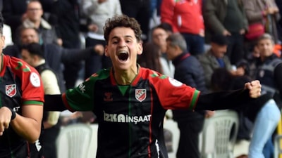 Adem Yeşilyurt'u Fenerbahçe kaptı